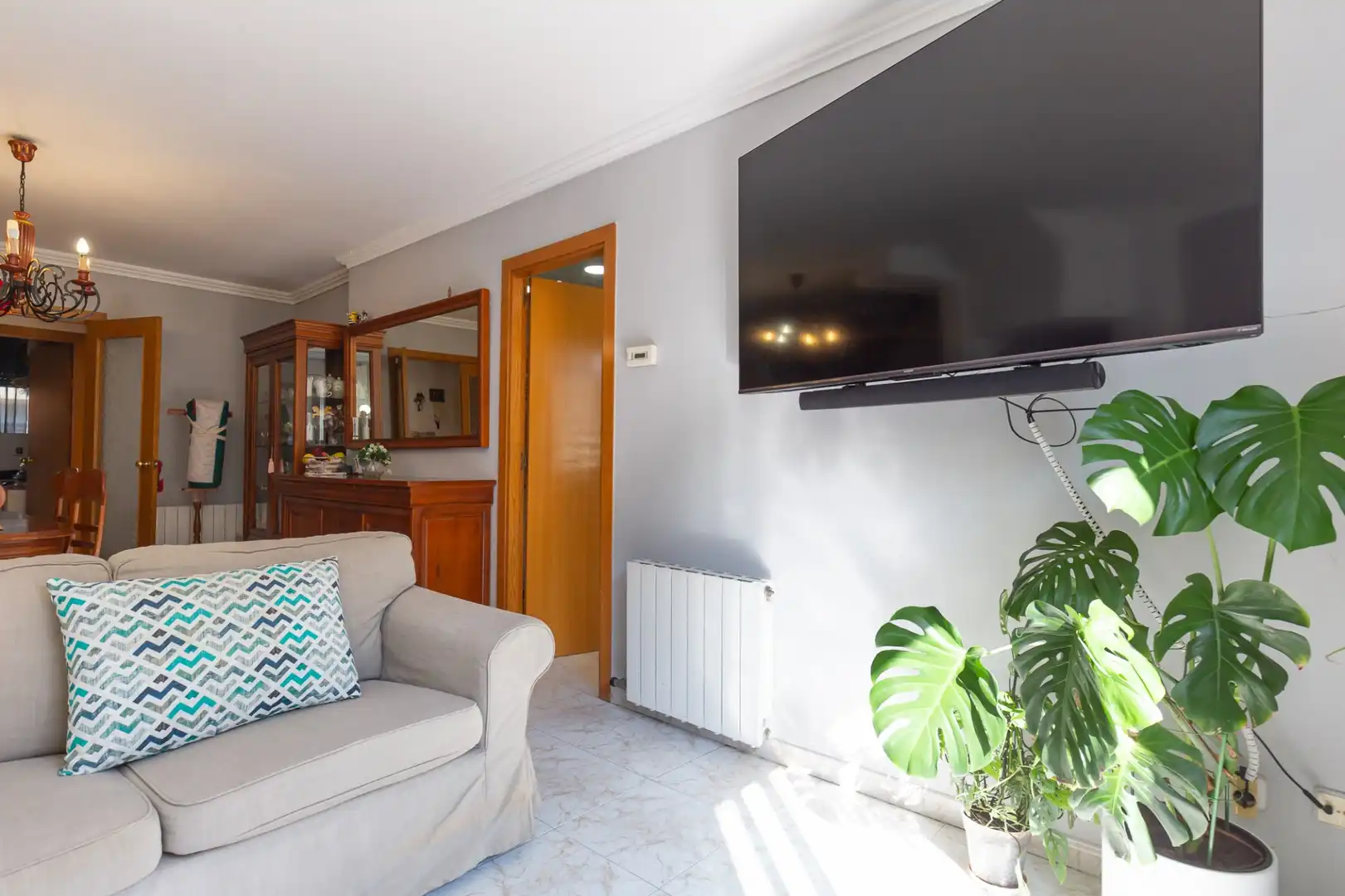 Wohnzimmer von Erdgeschoss zum Verkauf in Rubí mit Klimaanlage, Heizung und Terrasse