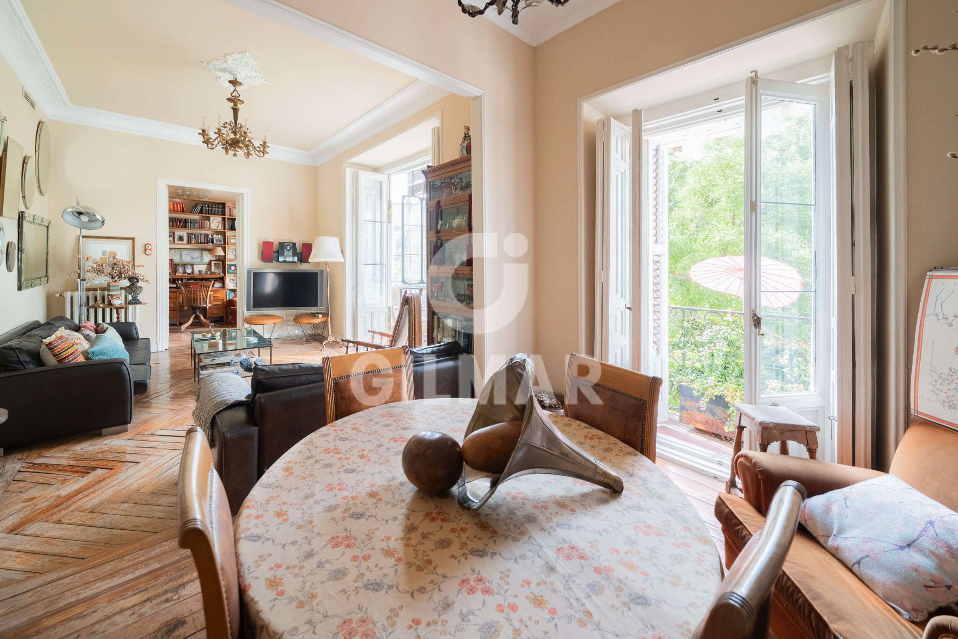Sala de estar de Piso en venta en  Madrid Capital con Aire acondicionado, Calefacción y Trastero