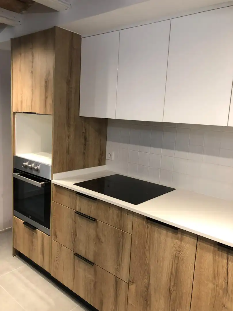 Cuina de Dúplex en venda en Barcelona amb Aire condicionat