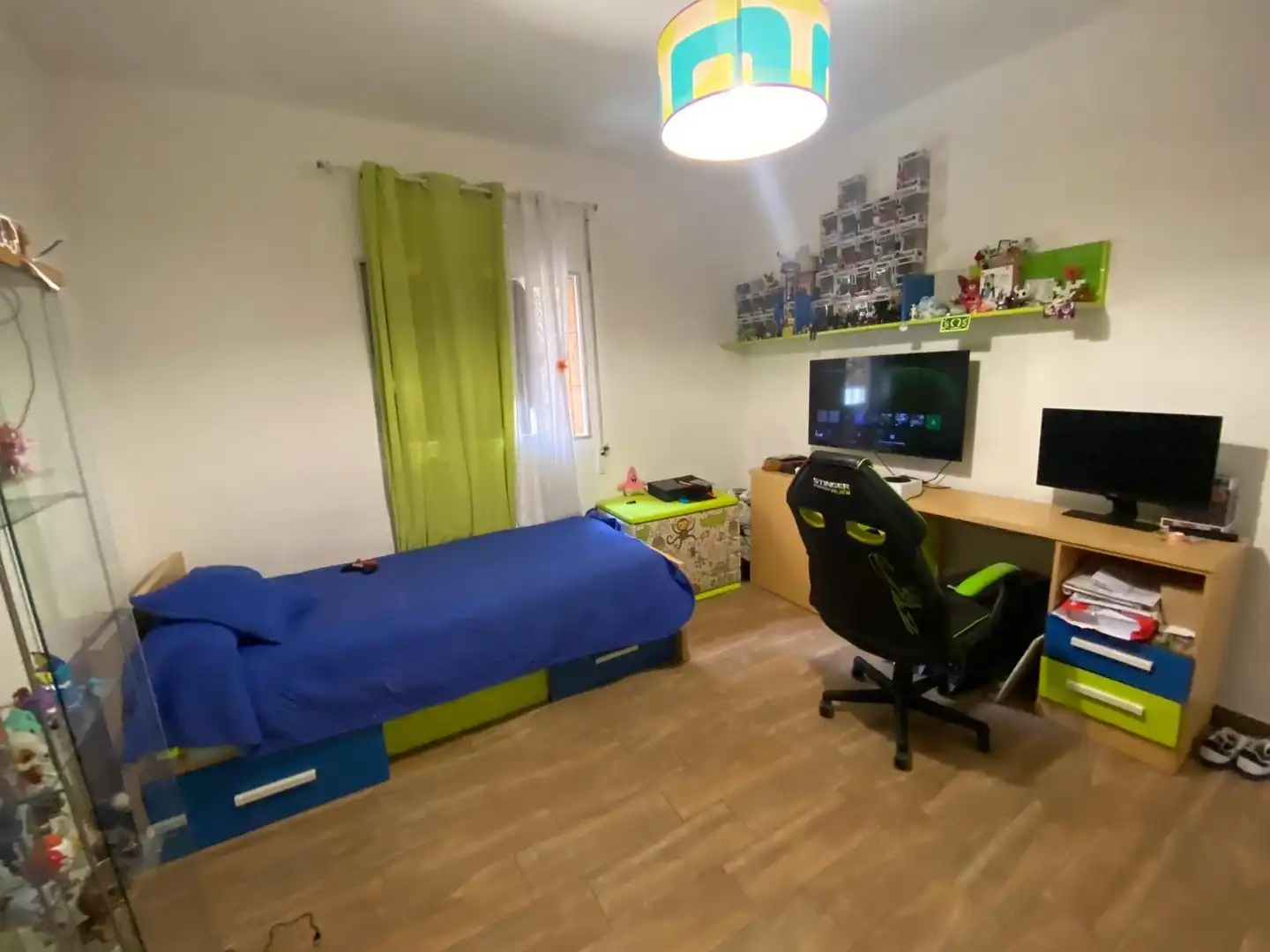 Dormitori de Casa o xalet en venda en San Roque amb Parquet, Terrassa i Balcó