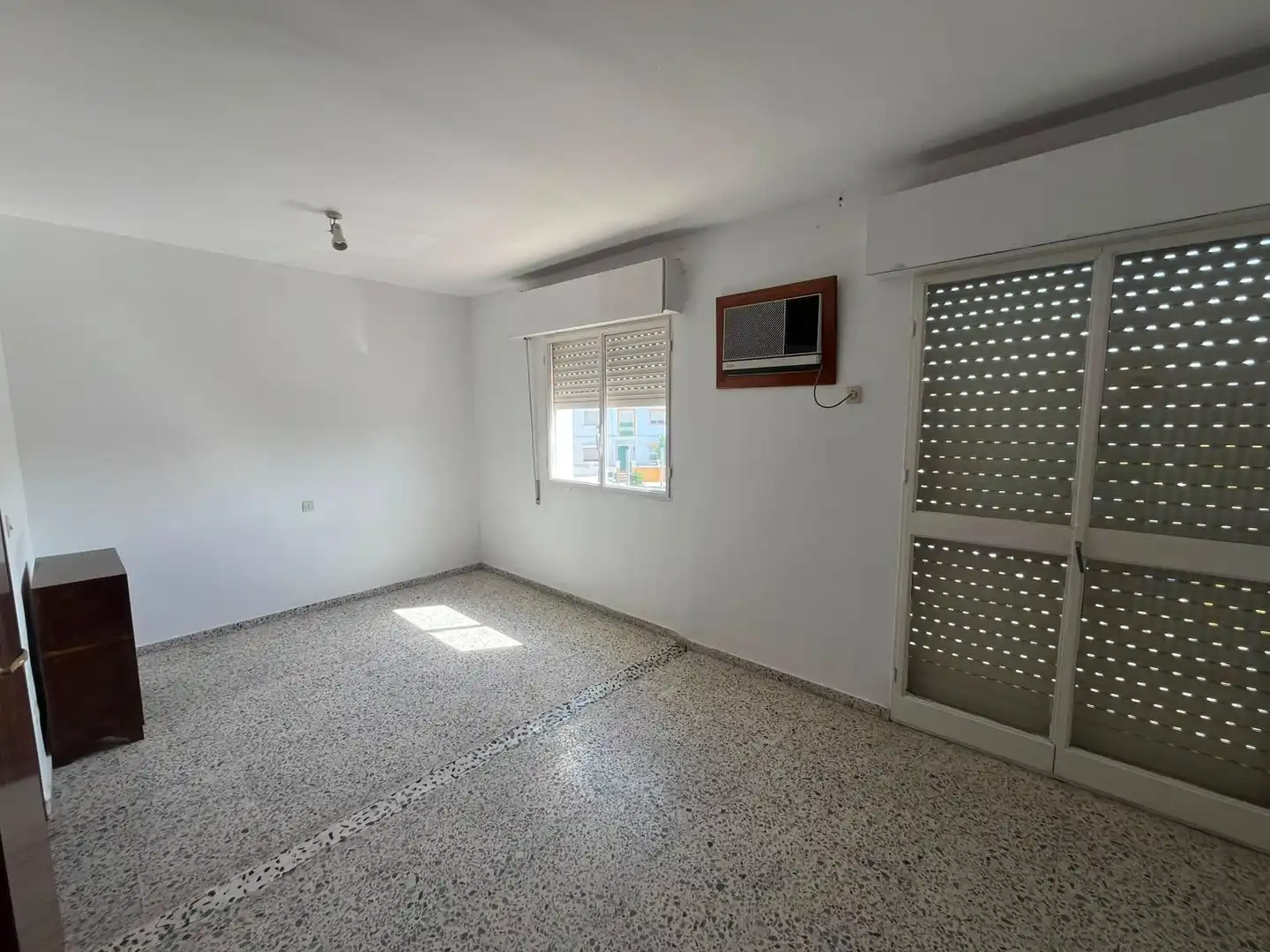 Habitación de Casa adosada en venta en Aznalcázar con Aire acondicionado