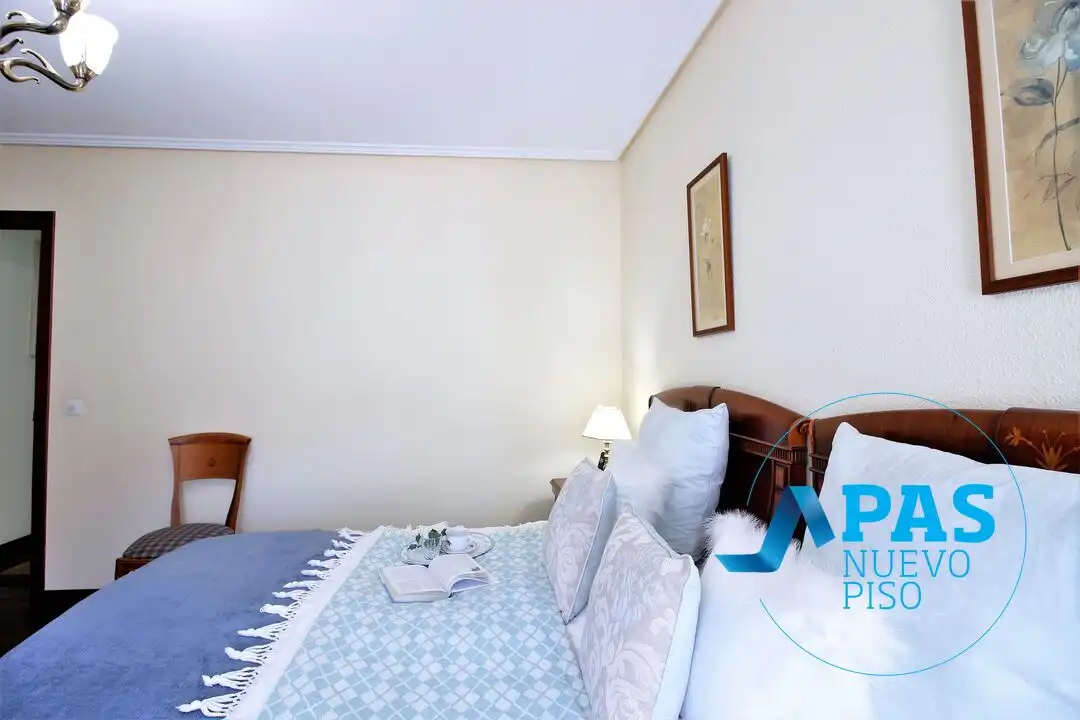 Schlafzimmer von Wohnung zum Verkauf in Santander mit Heizung und Abstellraum