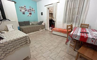 Bedroom of Flat for sale in  Madrid Capital