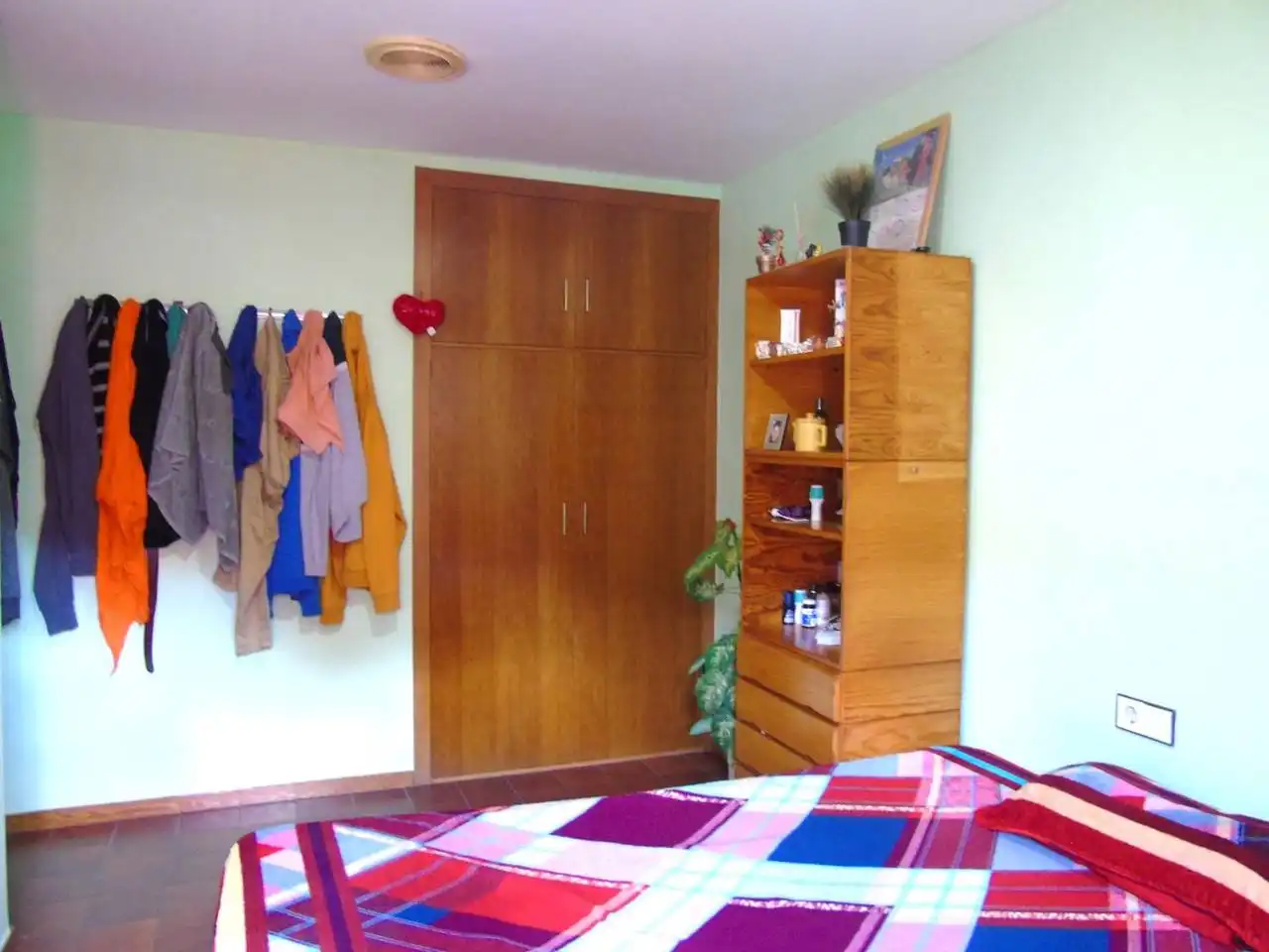 Habitación de Dúplex en venta en Vic con Calefacción, Parquet y Terraza