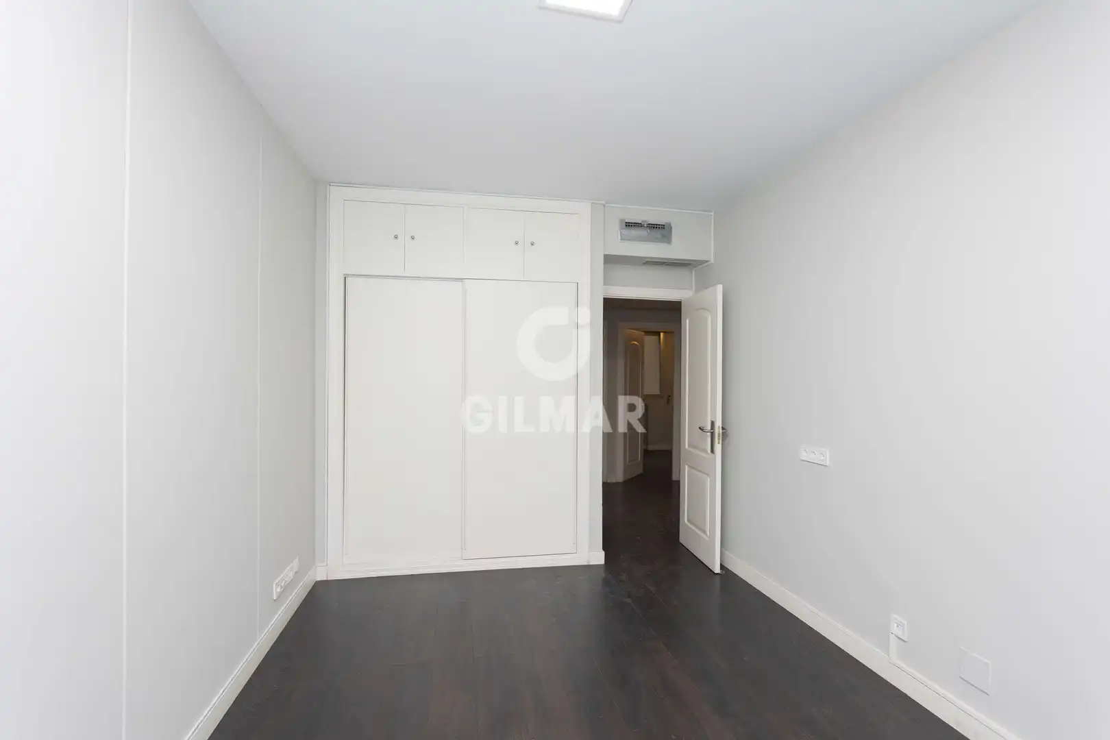 Habitación de Piso en venta en Madrid con Calefacción