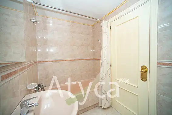 Planta baja de alquiler en Calle del Deporte, 2, Poniente-Norte - Miralbaida - Parque Azahara
