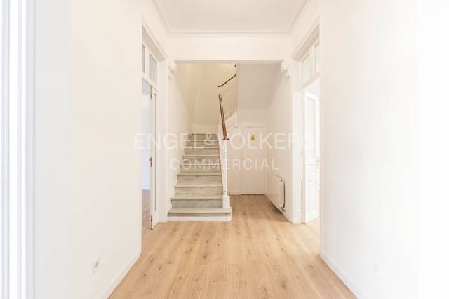 Oficina en Alquiler en Les Tres Torres