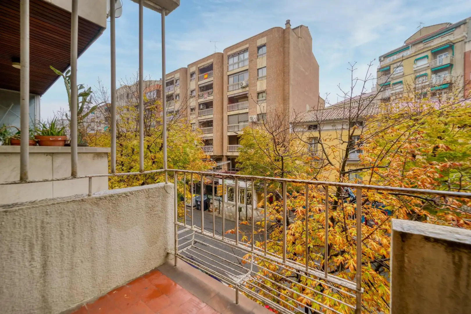 Außenansicht von Wohnung zum Verkauf in Cuenca mit Heizung und Terrasse