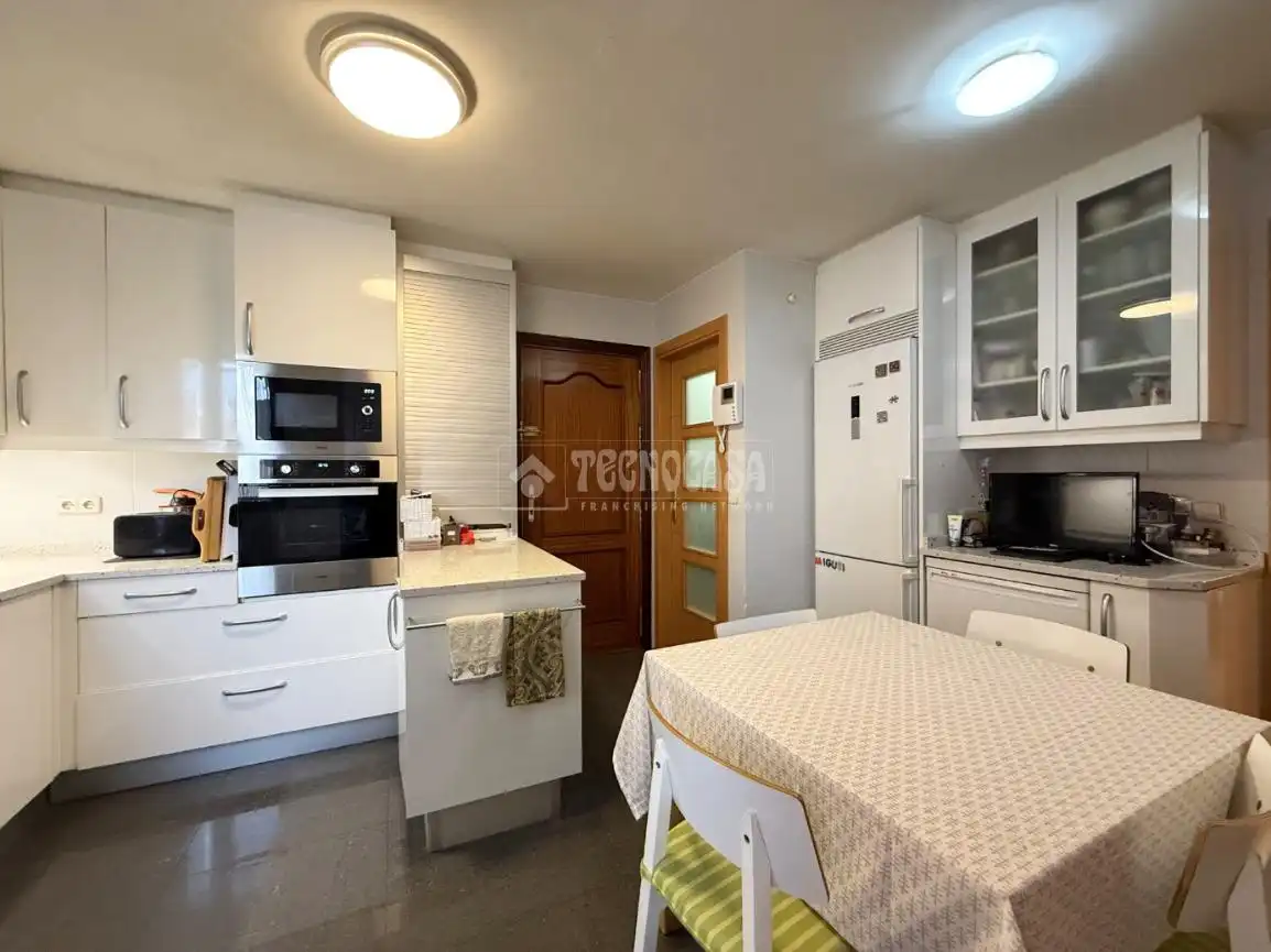 Cocina de Piso en venta en Alcalá de Henares con Aire acondicionado y Terraza