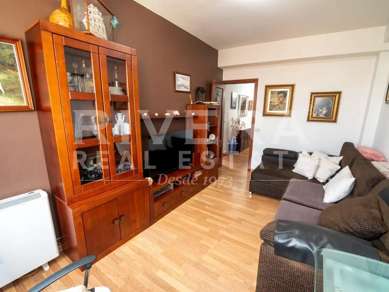 Sala de estar de Piso en venta en Vilanova de Arousa con Calefacción, Trastero y Amueblado