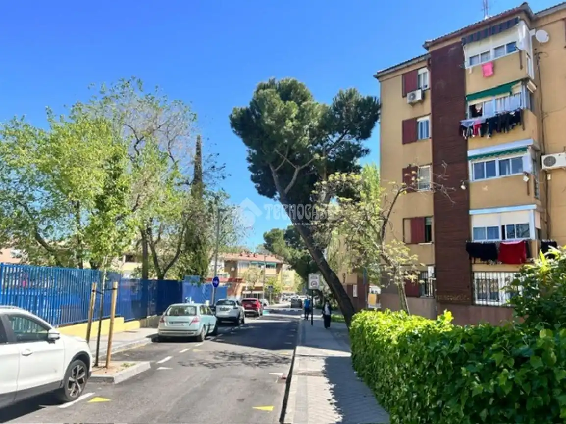 Vista exterior de Piso en venta en Madrid