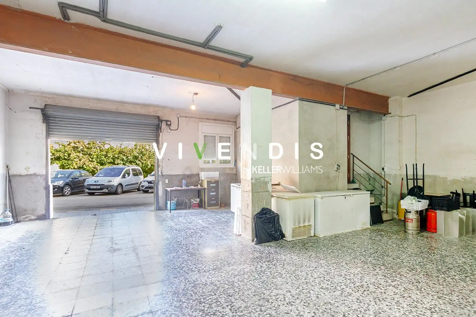 Vista exterior de Local en venta en Sant Andreu de la Barca