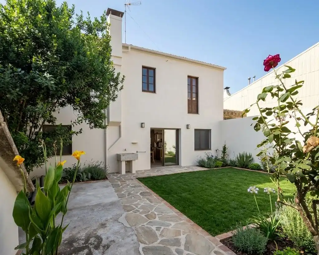 Exterior view of Houses for sale in Castellet i la Gornal  with Private garden