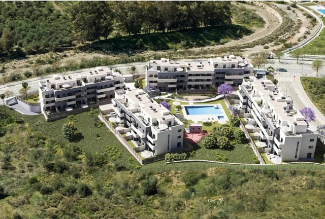 Piso en Venta en Avenida Rocío Jurado en Santa Isabel