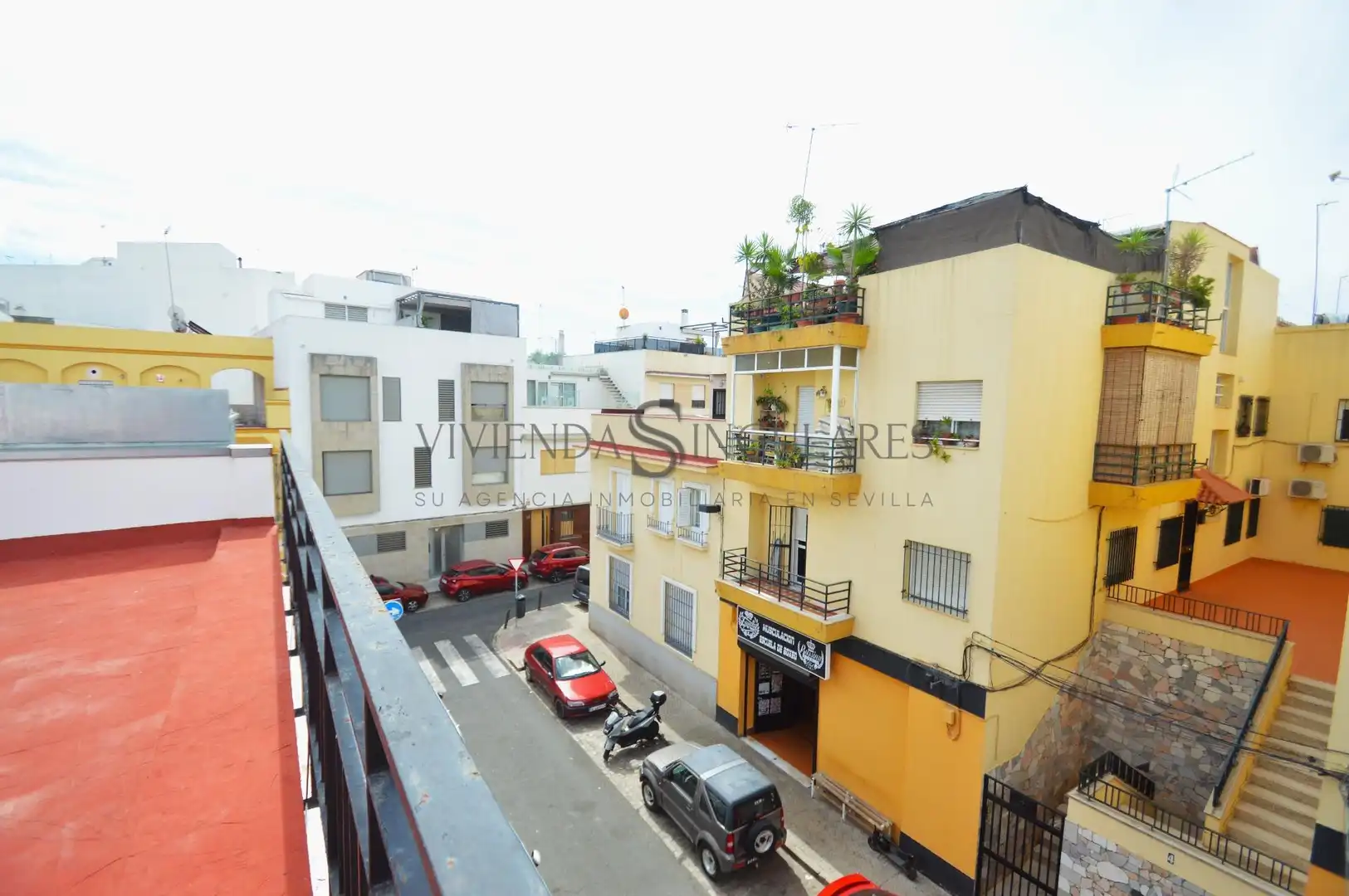 Vista exterior de Planta baixa en venda en Sevilla