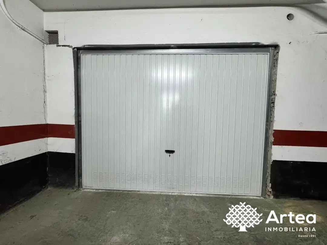 Garaje en venta en Begoña