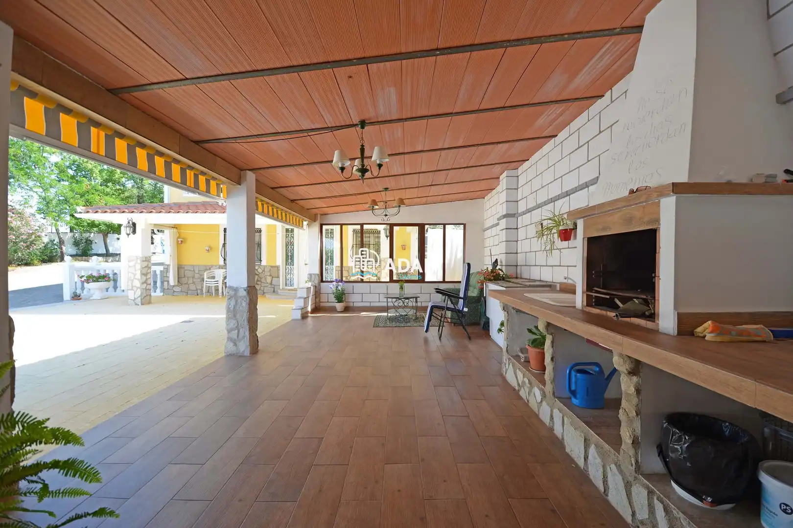 Terrassa de Casa o xalet en venda en Malpartida de Cáceres amb Aire condicionat, Calefacció i Jacuzzi