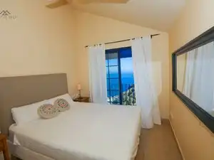 Bedroom of Flat for rent in Almuñécar  with Air Conditioner, Terrace and Furnished