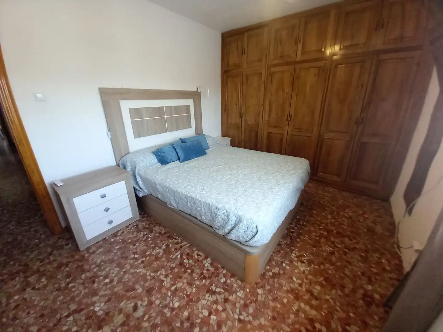 Dormitori de Pis en venda en Ronda amb Aire condicionat, Calefacció i Terrassa