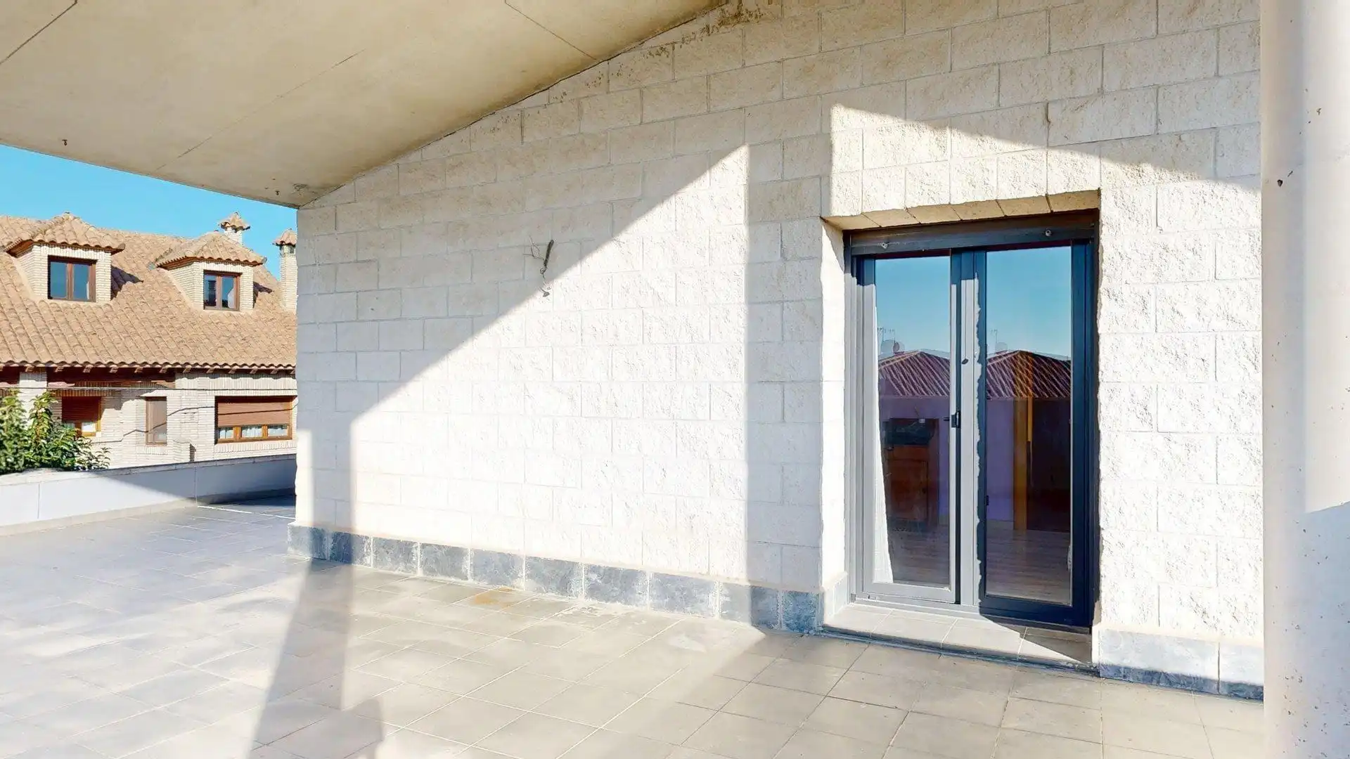 Terrasse von Haus oder Chalet zum Verkauf in Nuez de Ebro mit Klimaanlage, Heizung und Privatgarten