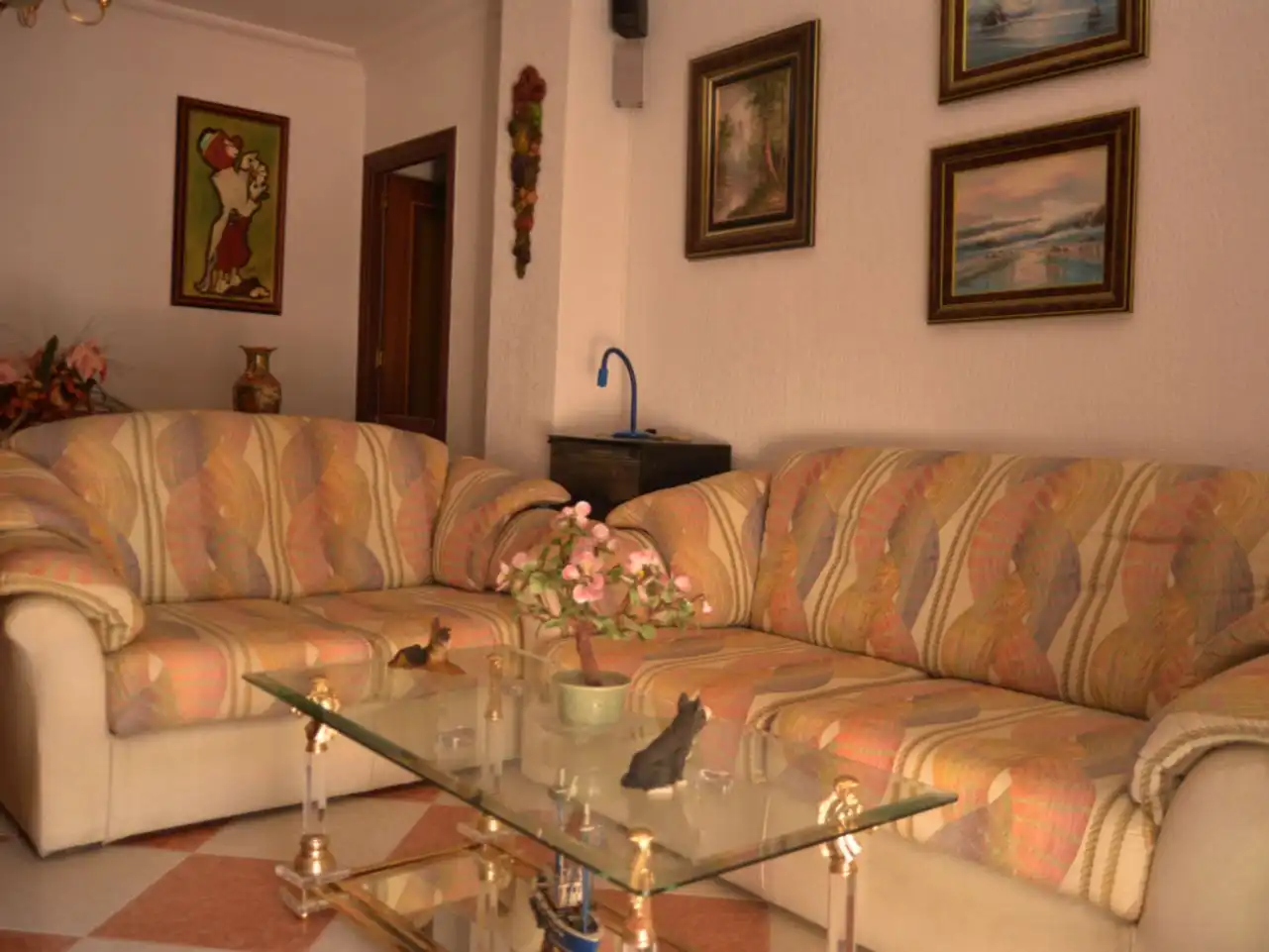 Wohnzimmer von Wohnung zur Miete in  Huelva Capital mit Klimaanlage und Balkon
