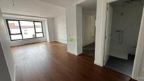 Sala d'estar de Apartament en venda en León Capital  amb Terrassa
