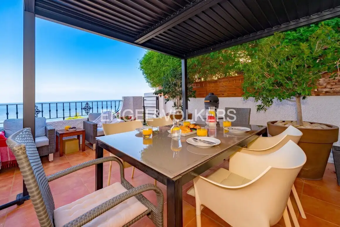 Casa adosada en venta en Calle Finlandia, 182, Poble Nou - Montiboli