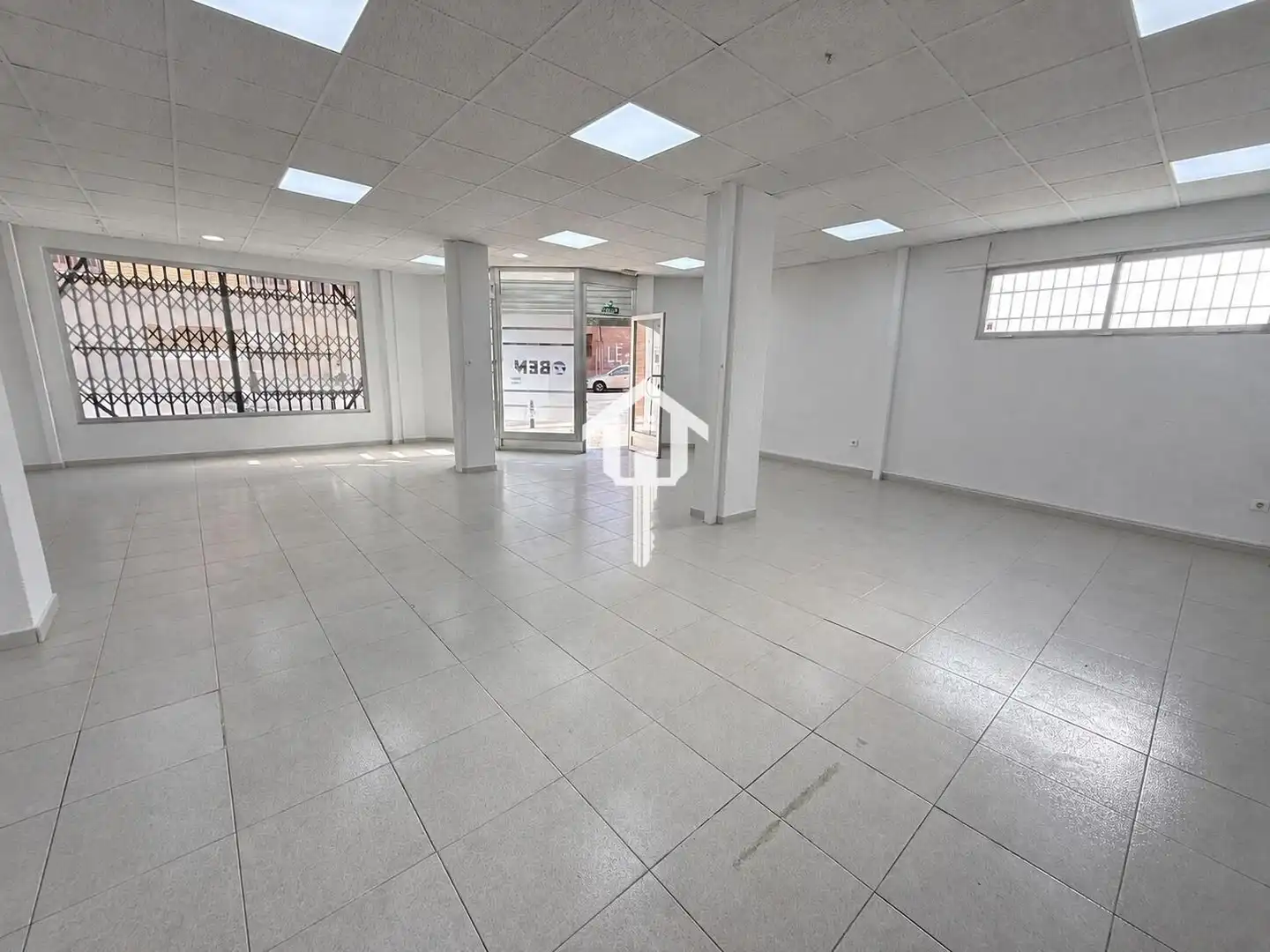 Business premises for sale in Calle MARTIN LUTHER KING, imagen 10