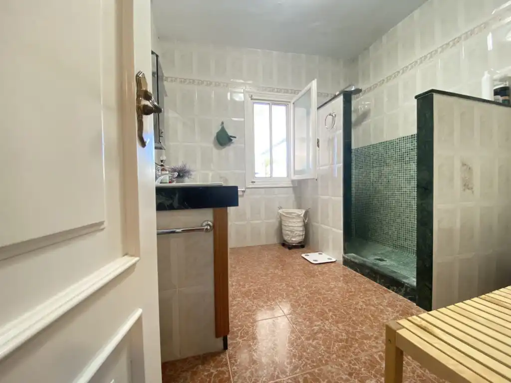 Bathroom of Houses for sale in Borriol, Castellón