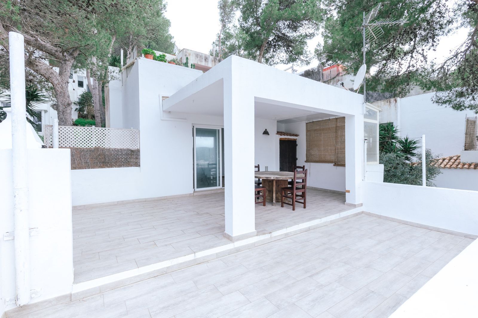 Exterior view of Apartment for sale in Eivissa  with Air Conditioner, Terrace and Storage room