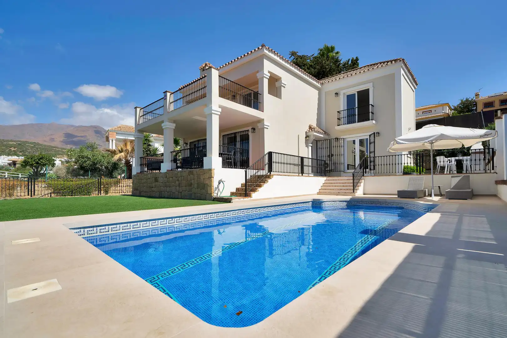 Casa o xalet de lloguer a 89 Calle Cuba Alto #Es:1 Planta:00 Pt:01 29693 Es, Valle Romano Golf