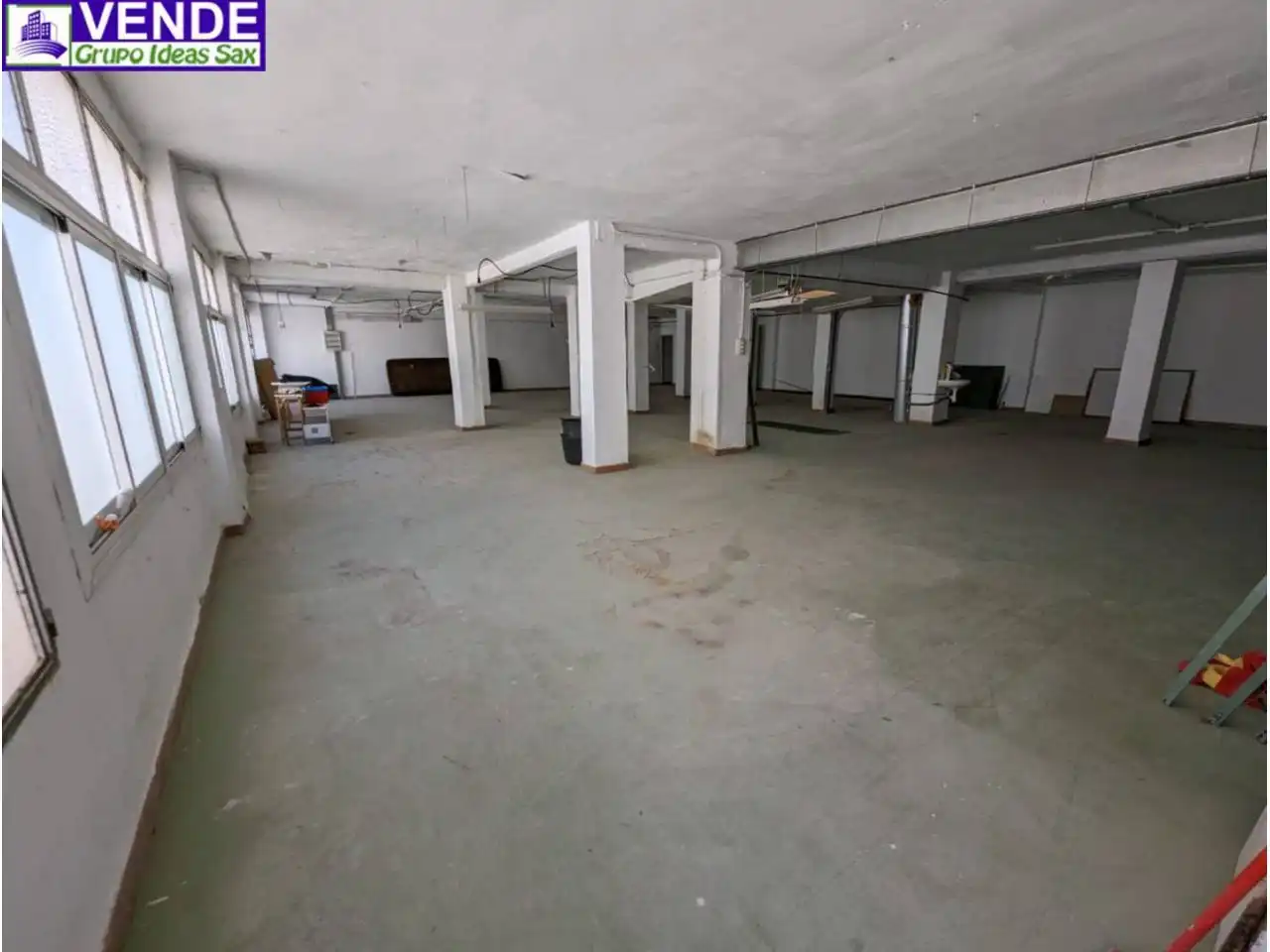 Misto residenziale in vendita a Sax, imagen 7