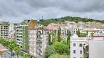 Vista exterior de Àtic en venda en  Barcelona Capital amb Calefacció, Terrassa i Balcó