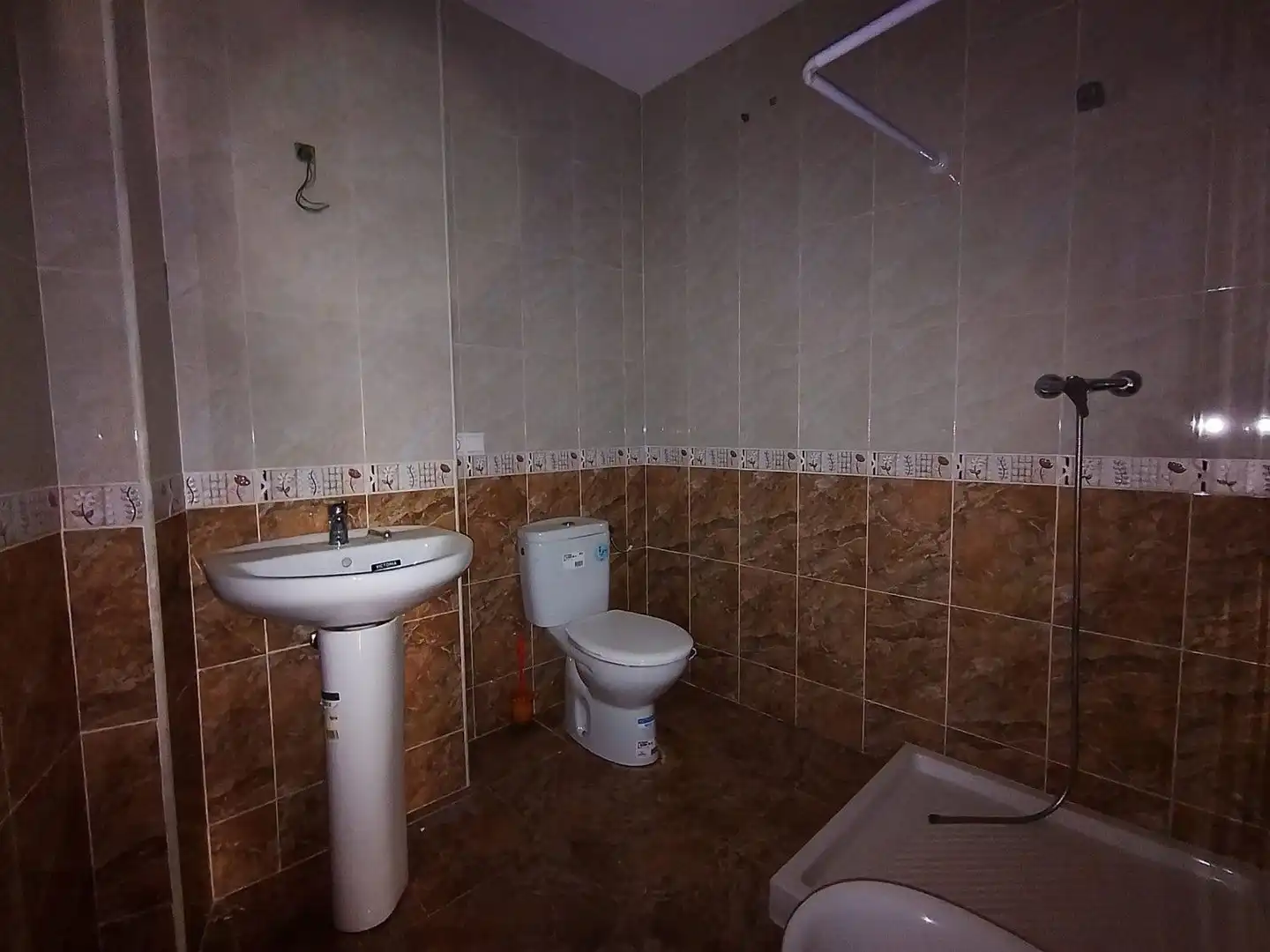 Bany de Casa adosada en venda en Aguilar de la Frontera