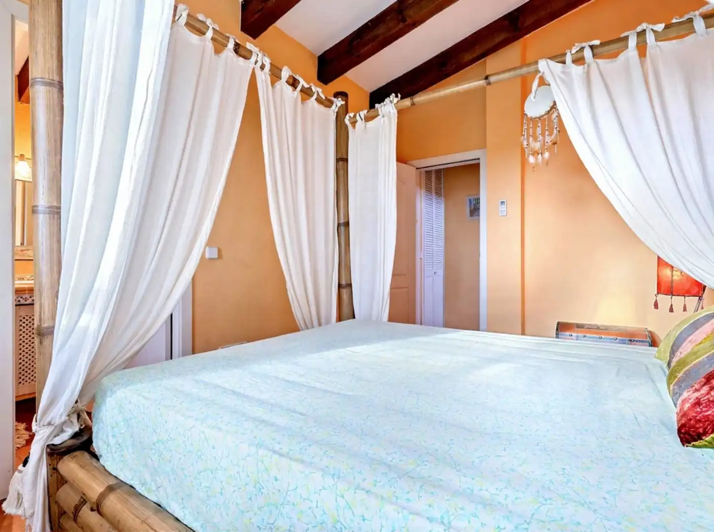 Habitación de Casa o chalet en venta en Roda de Berà con Aire acondicionado, Calefacción y Jardín privado