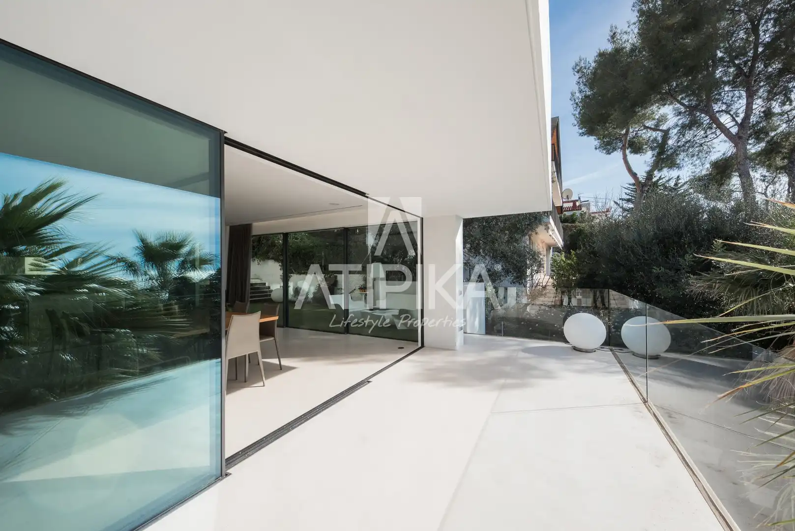 Vista exterior de Casa o xalet en venda en Castelldefels amb Aire condicionat, Calefacció i Terrassa