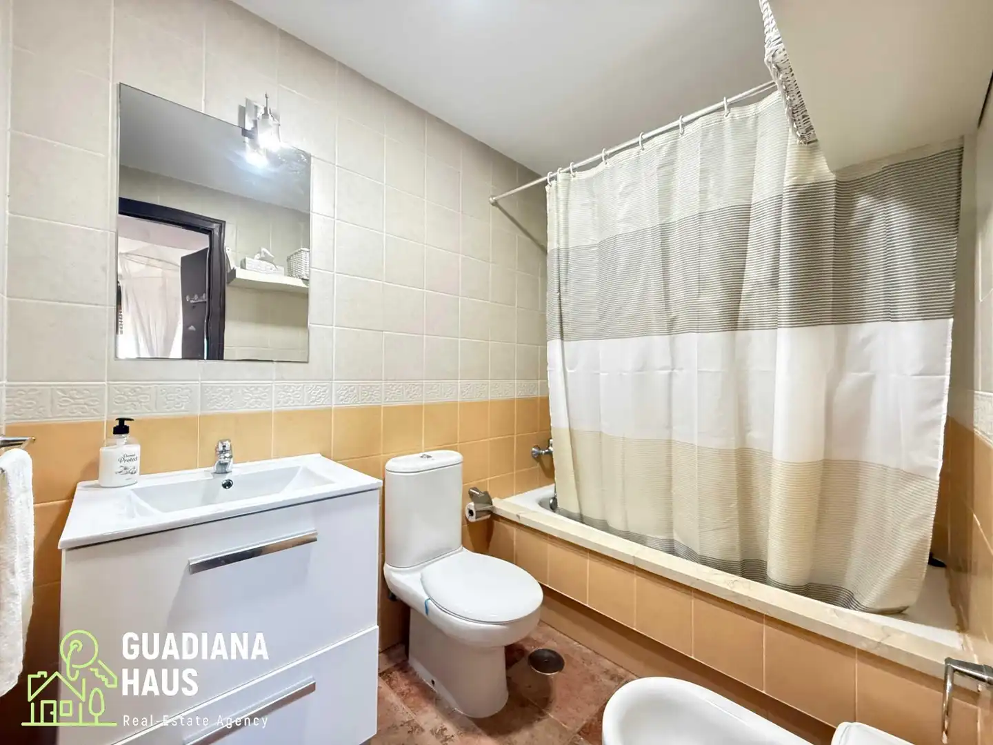 Bathroom of Apartments for sale in Ayamonte  with Air Conditioner, Heating and Terrace