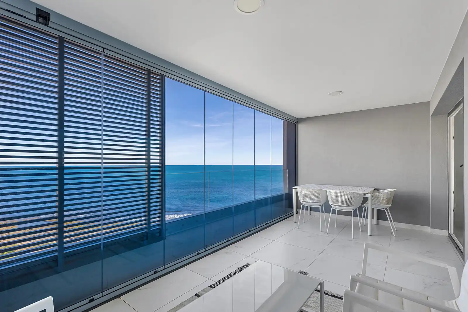 Terrassa de Apartament en venda en Torrevieja amb Terrassa, Traster i Moblat