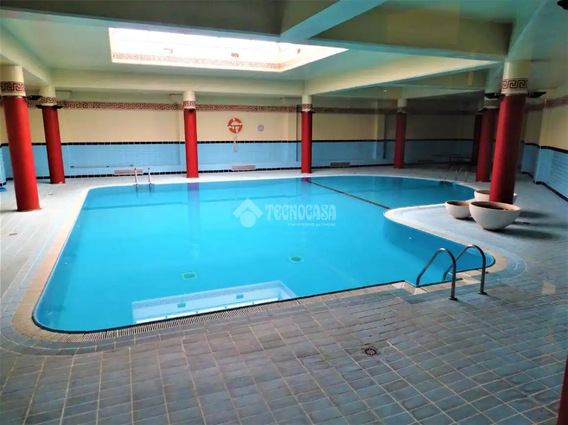 Piscina de Pis de lloguer en Valladolid amb Aire condicionat, Calefacció i Piscina comunitària