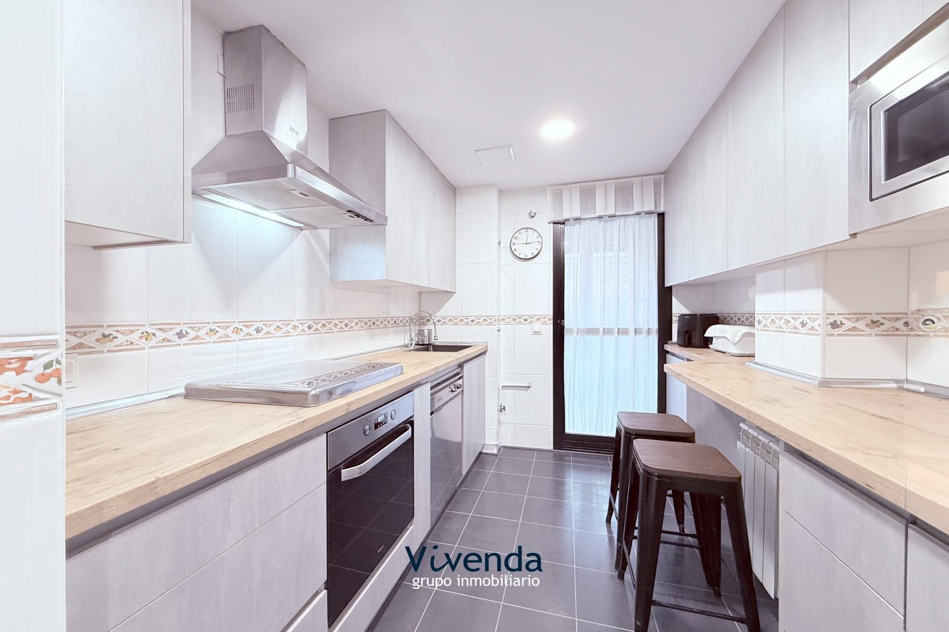 Kitchen of Flat for sale in Fuenlabrada  with Air Conditioner, Heating and Private garden