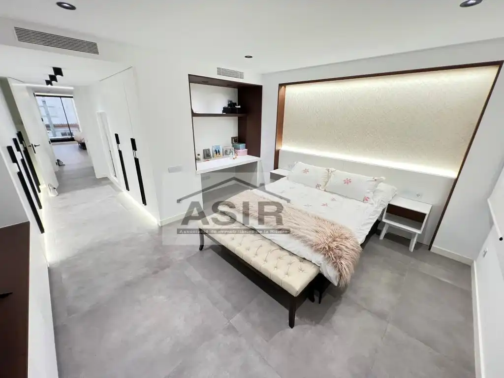 Bedroom of Houses for sale in Algemesí  with Air Conditioner and Swimming Pool
