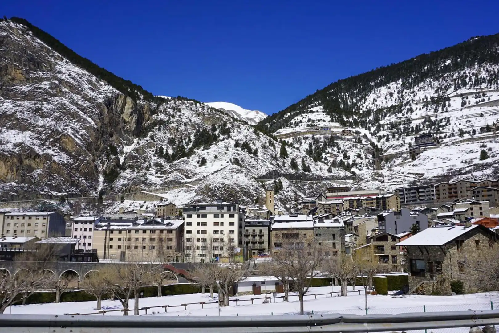 Exterior view of Apartments for sale in Canillo  with Storage room, Furnished and Oven
