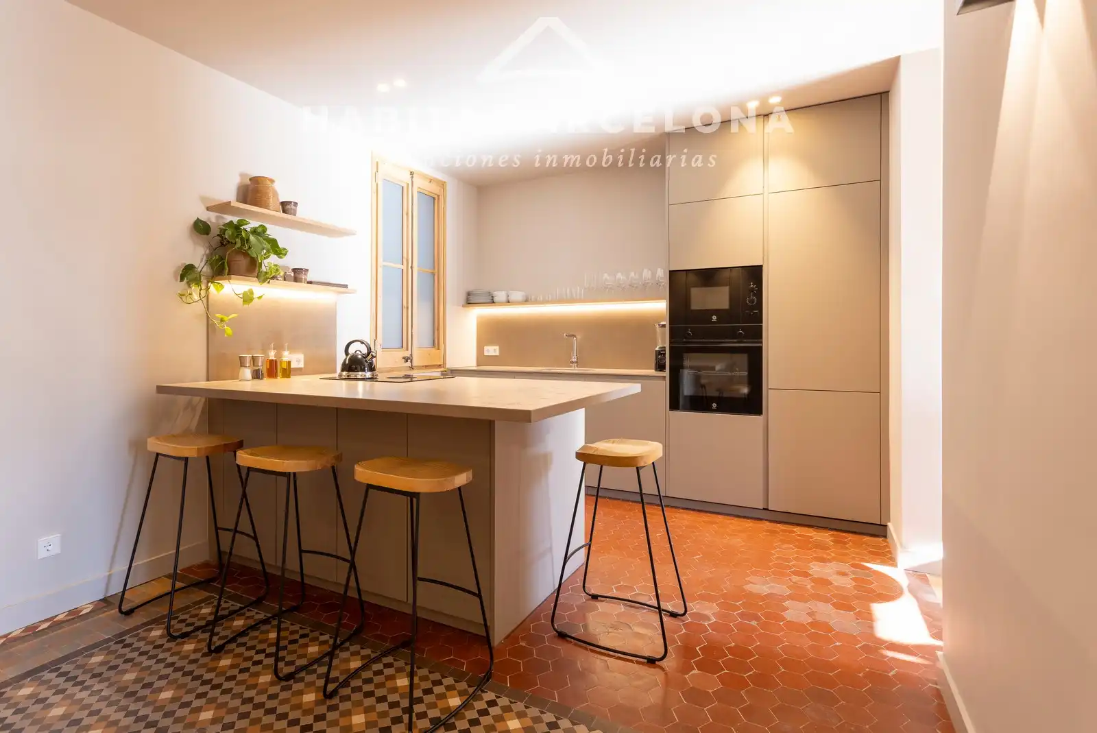 Küche von Wohnung zur Miete in Barcelona mit Klimaanlage, Heizung und Parkett