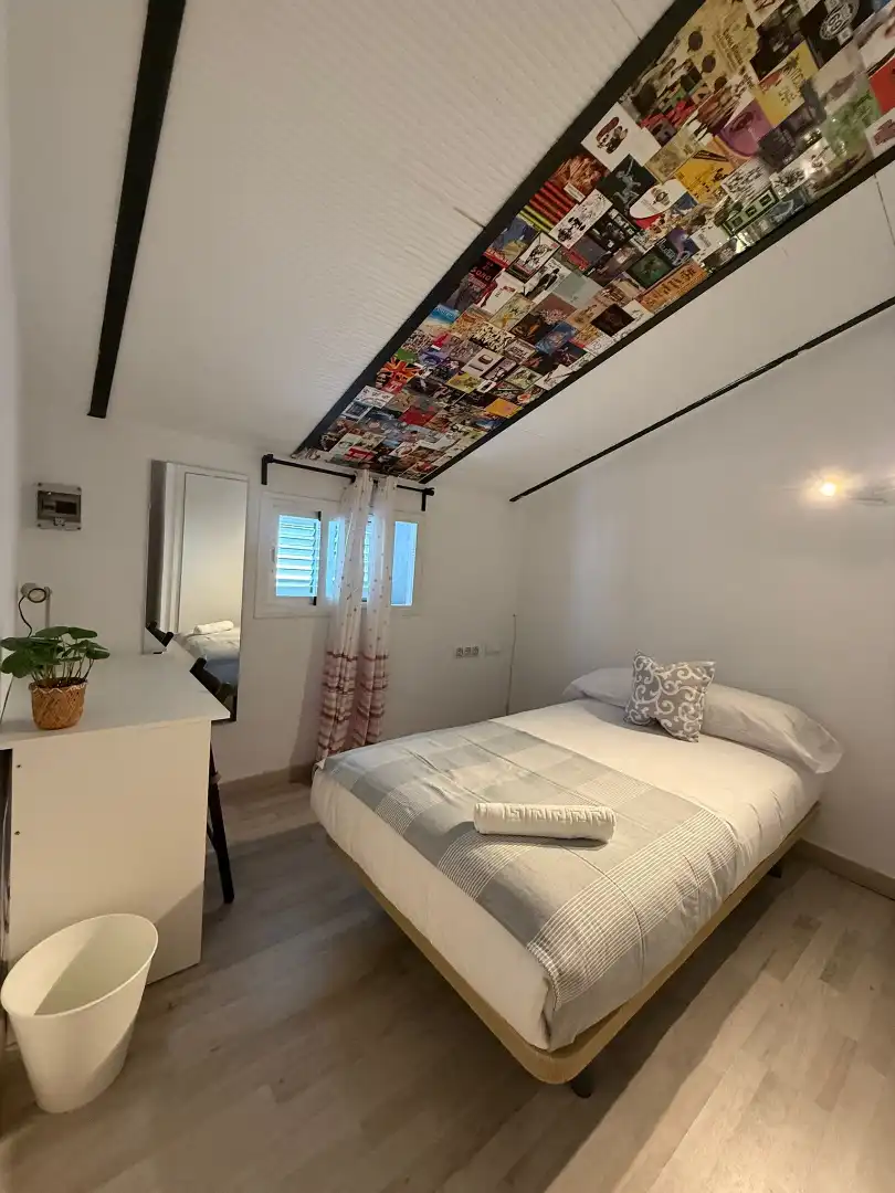 Room in Calle Alcalde Ronquillo, 20, Martiricos - La Roca - La Rosaleda