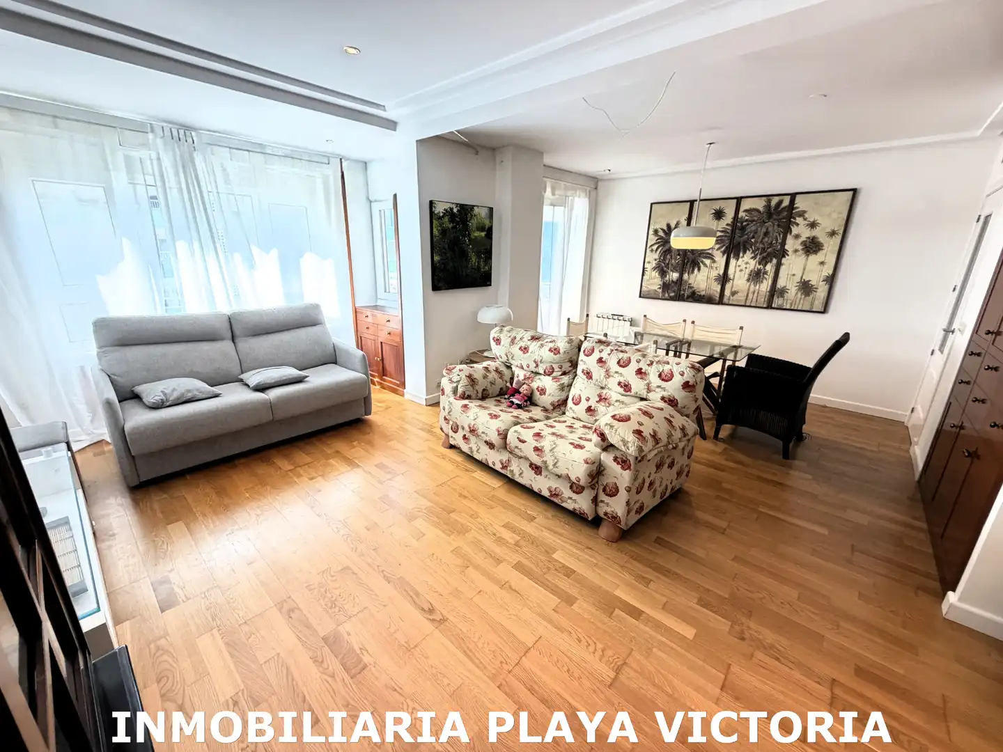 Living room of Flat for sale in Cádiz  with Air Conditioner, Heating and Parquet flooring