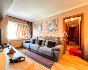 Living room of Flat for sale in  Barcelona Capital