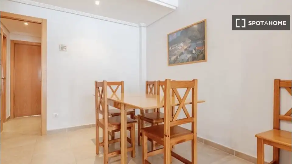 Menjador de Apartament per a compartir en Canet d'En Berenguer amb Aire condicionat, Terrassa i Moblat