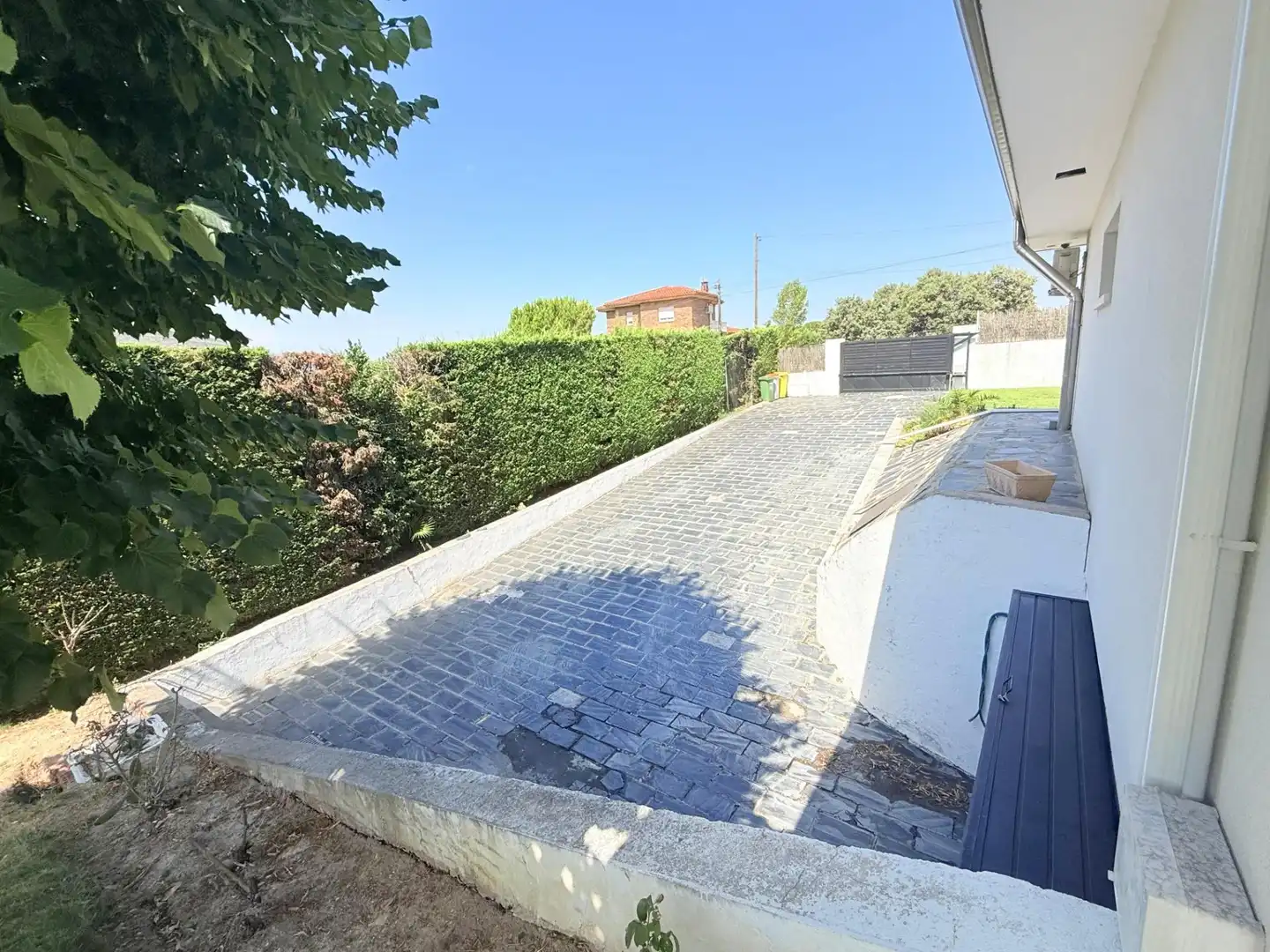 Vista exterior de Casa o chalet en venta en Boadilla del Monte con Aire acondicionado, Calefacción y Piscina