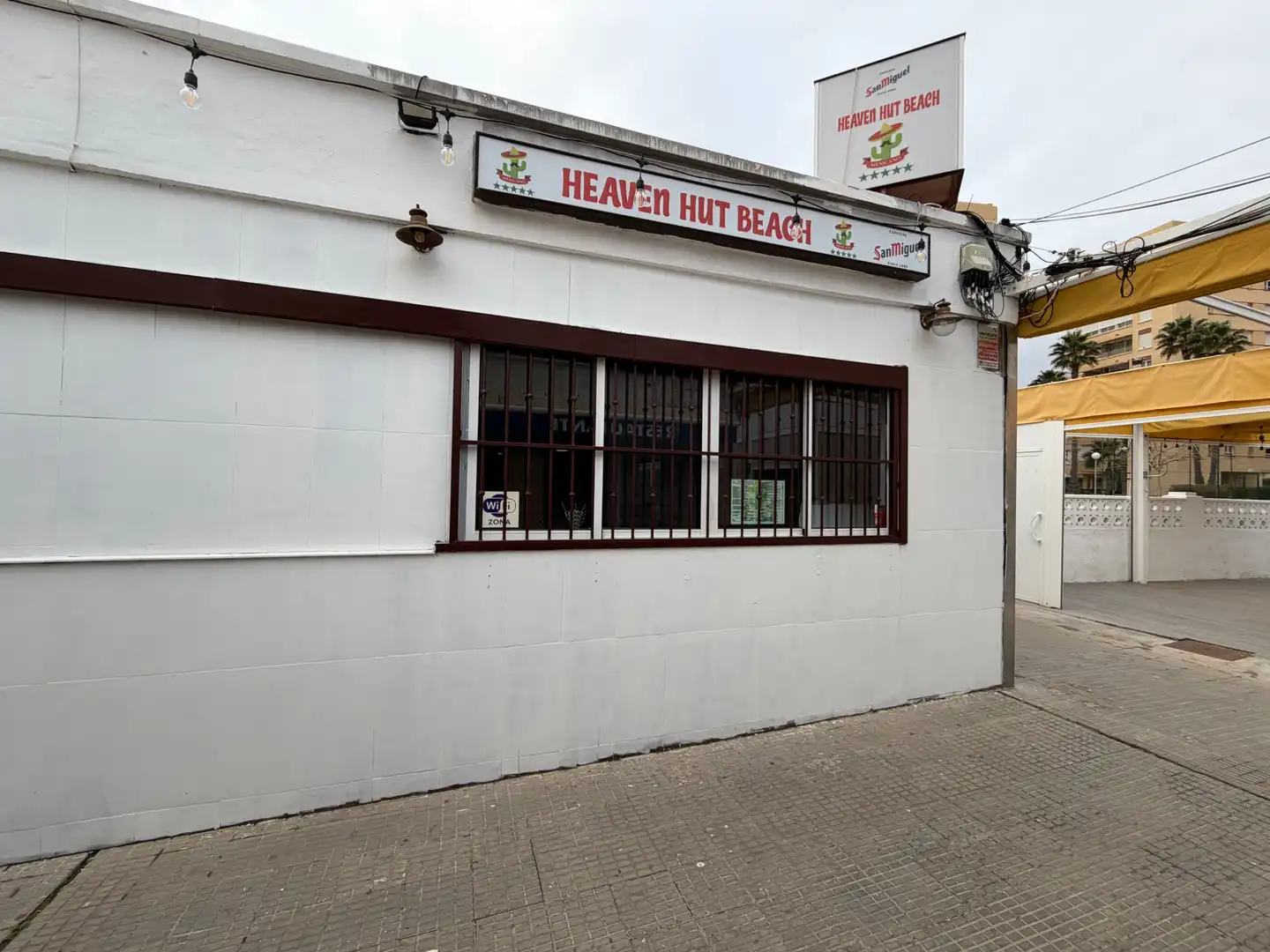 Local en venta en Alicante / Alacant con Aire acondicionado, Terraza y Amueblado