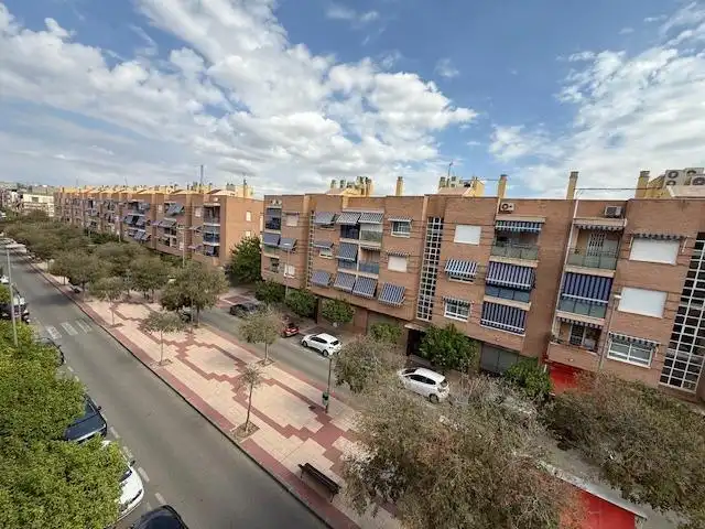 Apartamento de alquiler en Juan de Borbón